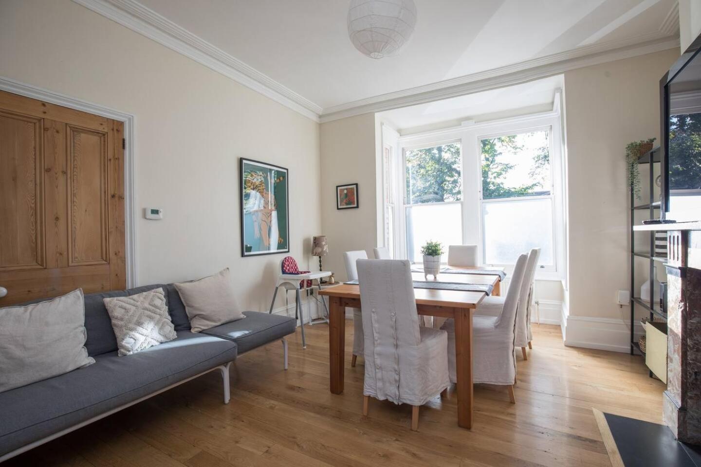 Grand Victorian House, Parking & River Walks Windsor Exterior foto